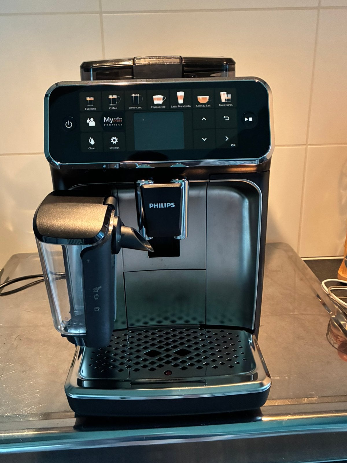 Koffiemachine philips 5400, Afneembaar waterreservoir, Koffiemachine, Ophalen of Verzenden, Zo goed als nieuw