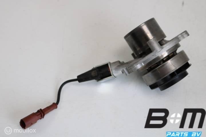 Waterpomp VW Arteon 04L121011E, Gebruikt