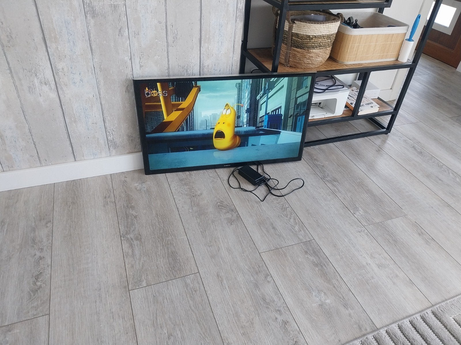 samsung tv + wi-fi , 81.3 см (32") HD Smar, Ophalen