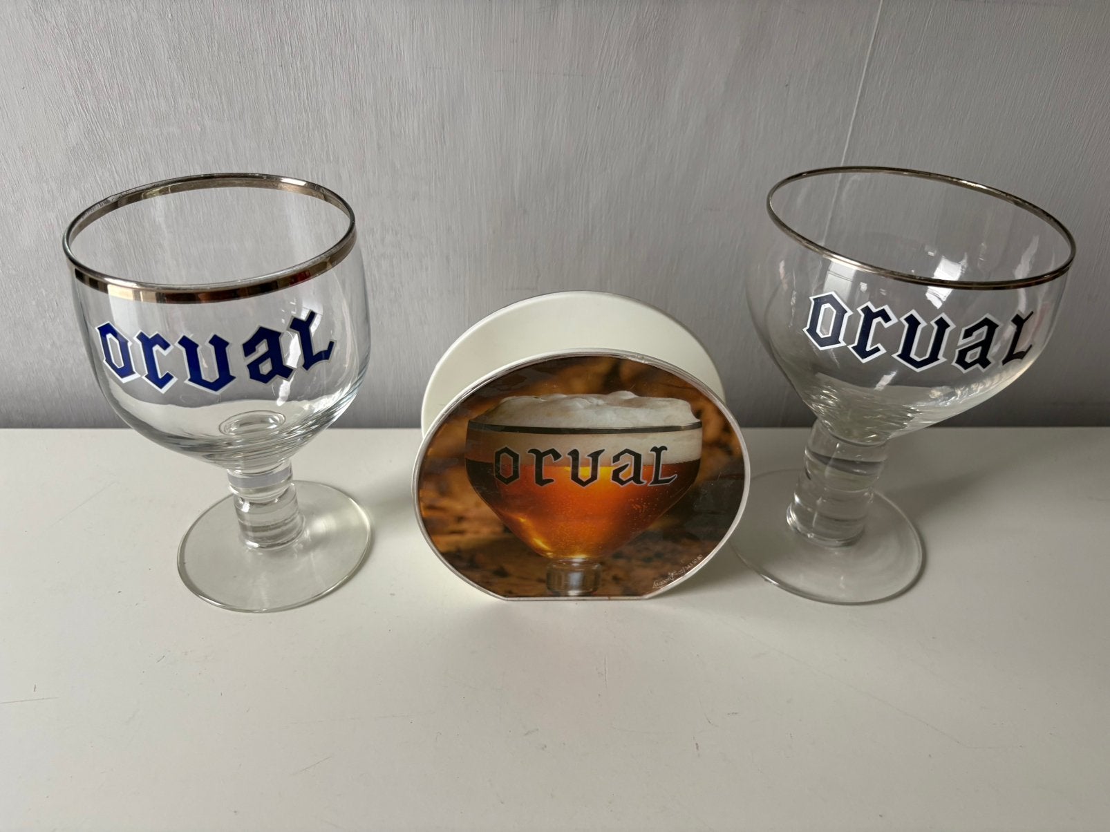 2 anciens verres et un support sous bocks ORVAL, Enlèvement ou Envoi, Comme neuf