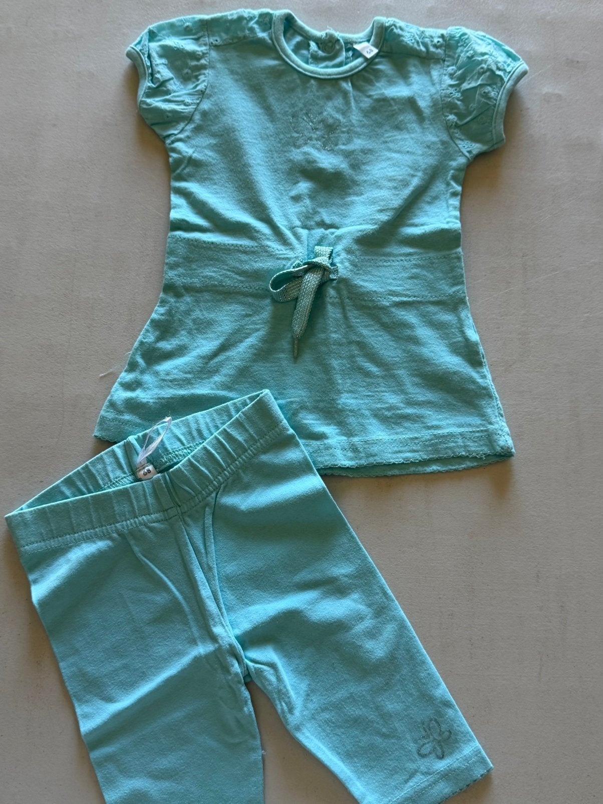 Bel ensemble estival en bon état (68), Enlèvement, Comme neuf, Pantalon