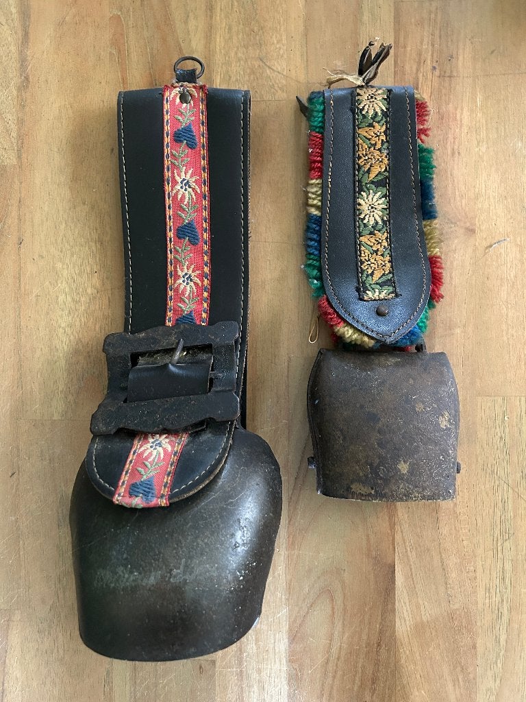 Set van 2 vintage Zwitserse Koeienbellen, Antiek en Kunst, Ophalen