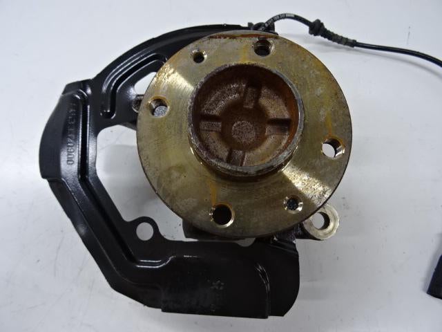 MOYEU DE ROUE AVANT GAUCHE Renault Twingo III (AH), Renault, Mevr. I. Hauben, Utilisé, Rue de l'Espoir 34 34
4030  GRIVEGNÉE, BE