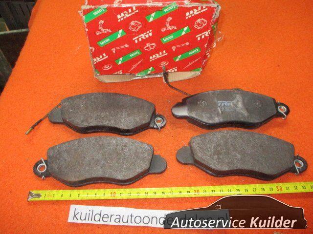 Remblokken voorzijde Nissan Cabstar E 37462 TRW gdb3354  410, Neuf, -, Origine de la pièce connue, -