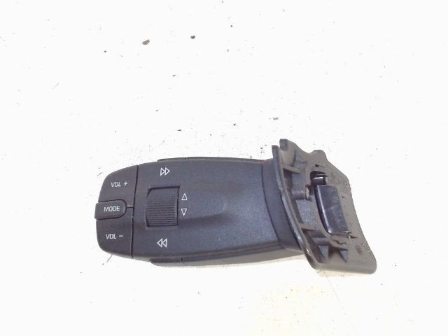 Radio bediening Seat Ibiza, Enlèvement ou Envoi, Van der Ven Autorecycling B.V., Onderdelen@venauto.nl, Ettenseweg 76, 4706 PB Roosendaal, The Netherlands