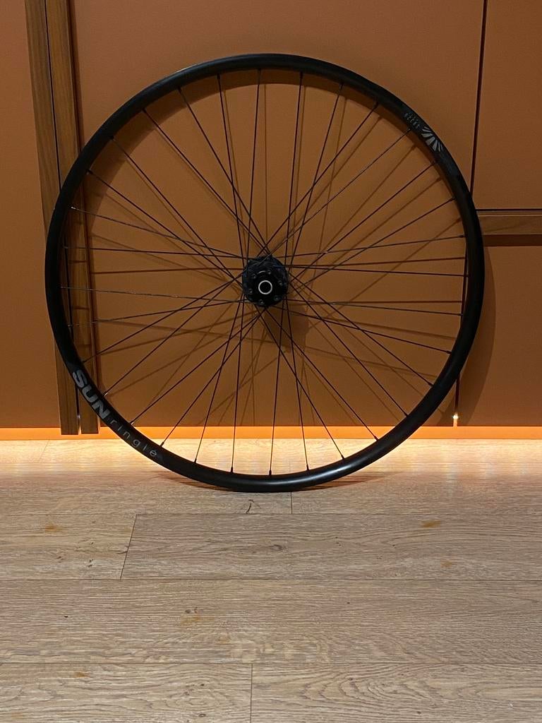 Voorwiel 29 inch 110x15 boost, Fietsen en Brommers, Fietsonderdelen, Ophalen, Zo goed als nieuw, Wiel
