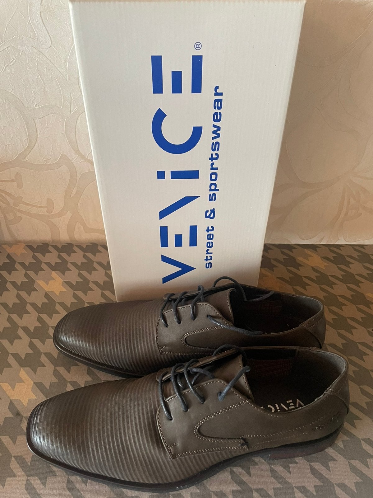 Herenschoenen Venice - maat 43 - nieuw, Kleding | Heren, Schoenen, Ophalen, Bruin, Nieuw, Veterschoenen