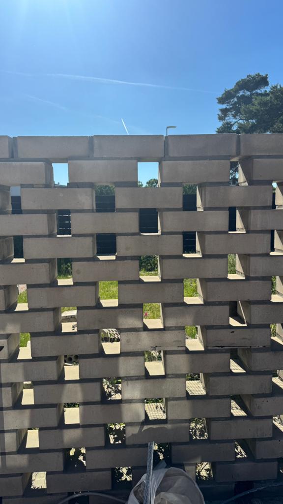Gratis Baksteen/ betonblok, Enlèvement, Comme neuf