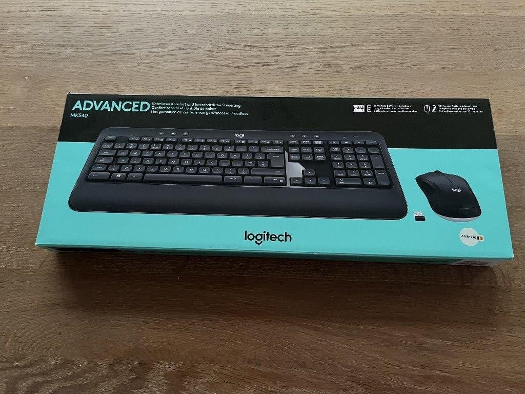 Toetsenbord, Computers en Software, Logitech, Multimediatoetsen, Ophalen of Verzenden, Draadloos