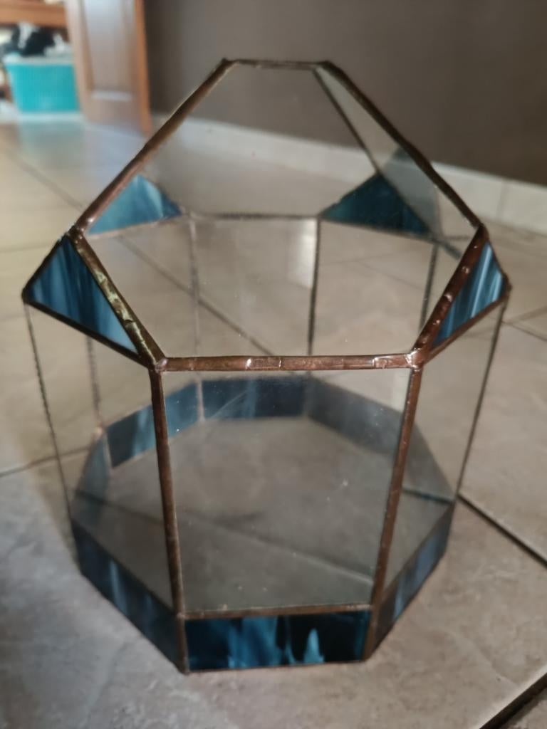 Serre, glas in lood, Ophalen