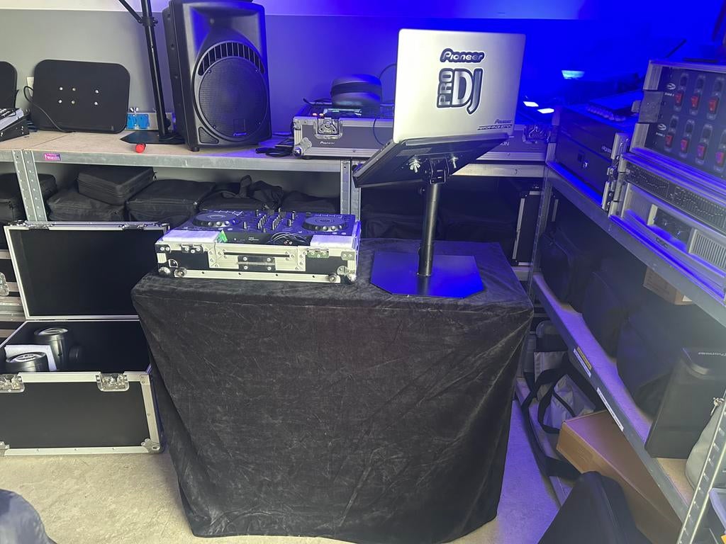 Table pour dj, Enlèvement, Comme neuf