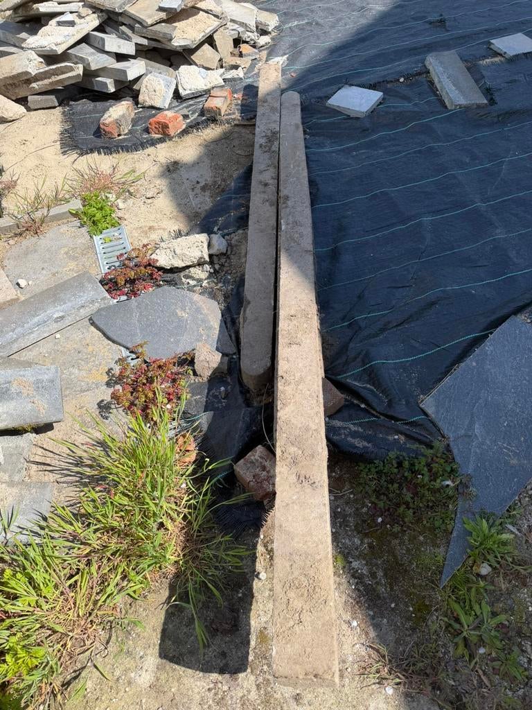 6 betonpalen gratis, Ophalen, Gebruikt