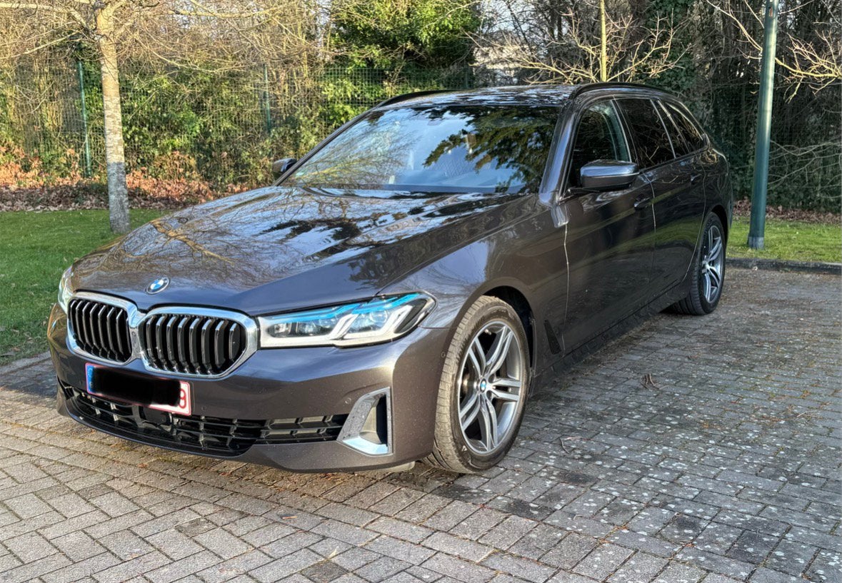 Bmw 520 mild hybrid full option/garantie /tha deductible, Autos, Argent ou Gris, Euro 6, Entretenue par le concessionnaire, 5 portes