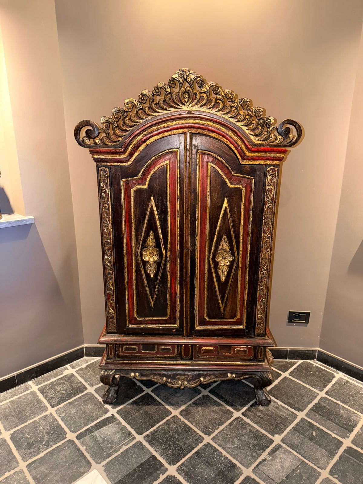 Oosterse massief houten kast, Huis en Inrichting, Kasten | Dressoirs, Ophalen, Met deur(en), 50 tot 100 cm, Zo goed als nieuw