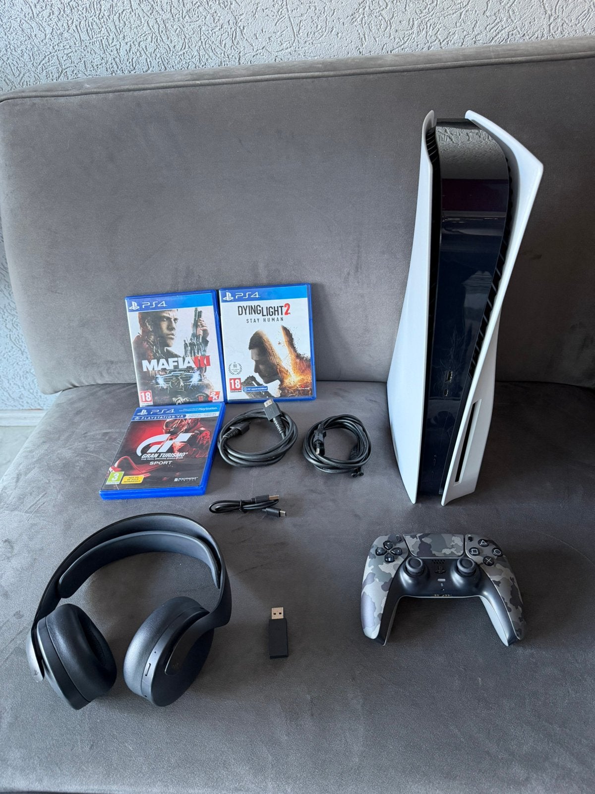 PS5 Disc Edition + 3 Games + Originele PS5 Headset, Ophalen, Zo goed als nieuw