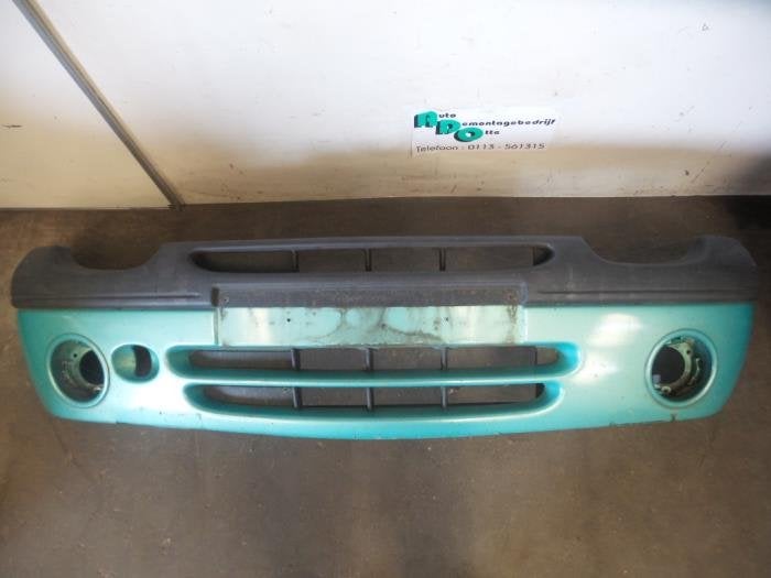 Pare-chocs avant d'un Renault Twingo (Twingo 98-) (MV456), Autos : Pièces & Accessoires, Carrosserie & Tôlerie, Renault, -, Utilisé