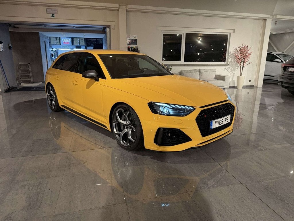 Audi RS4 RS4 Avant 2.9 V6 TFSI Quattro 25 YEAR EDITION * FUL, Auto's, Automaat, Gebruikt, Alcantara, Geel