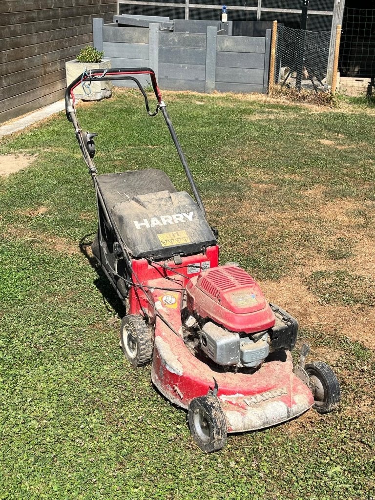 Tondeuse à gazon Honda à remettre à neuf, Jardin & Terrasse, Honda, Tondeuse rotative, Utilisé, Sac de ramassage