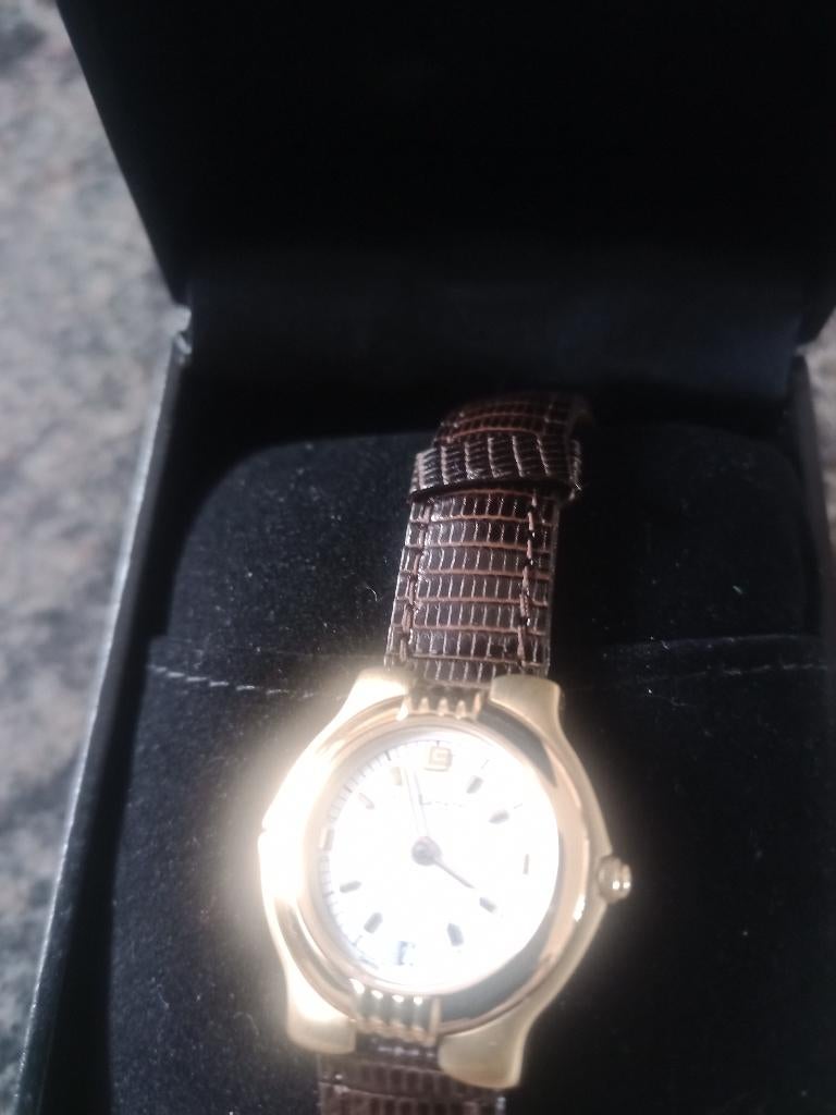Dameshorloge van Guy Laroche, Overige materialen, Leer, Polshorloge, Nieuw