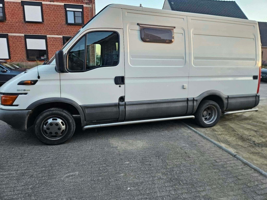 Iveco daily basic camper / lichtevracht gekeurd voor verkoop, Iveco, Leder en Stof, Wit, Diesel