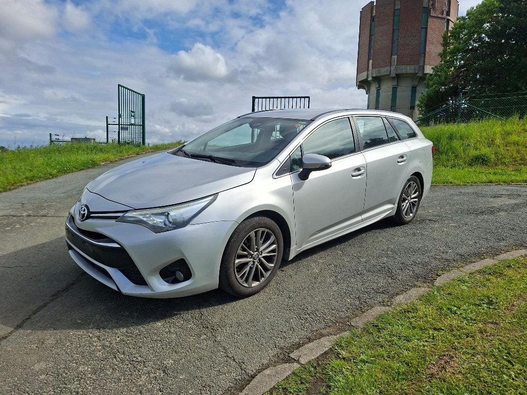 Toyota Avensis break 16 d4d 10/2016 euro 6, Autos, Toyota, Avensis, Entreprise, Boîte manuelle, Electronic Stability Program (ESP)