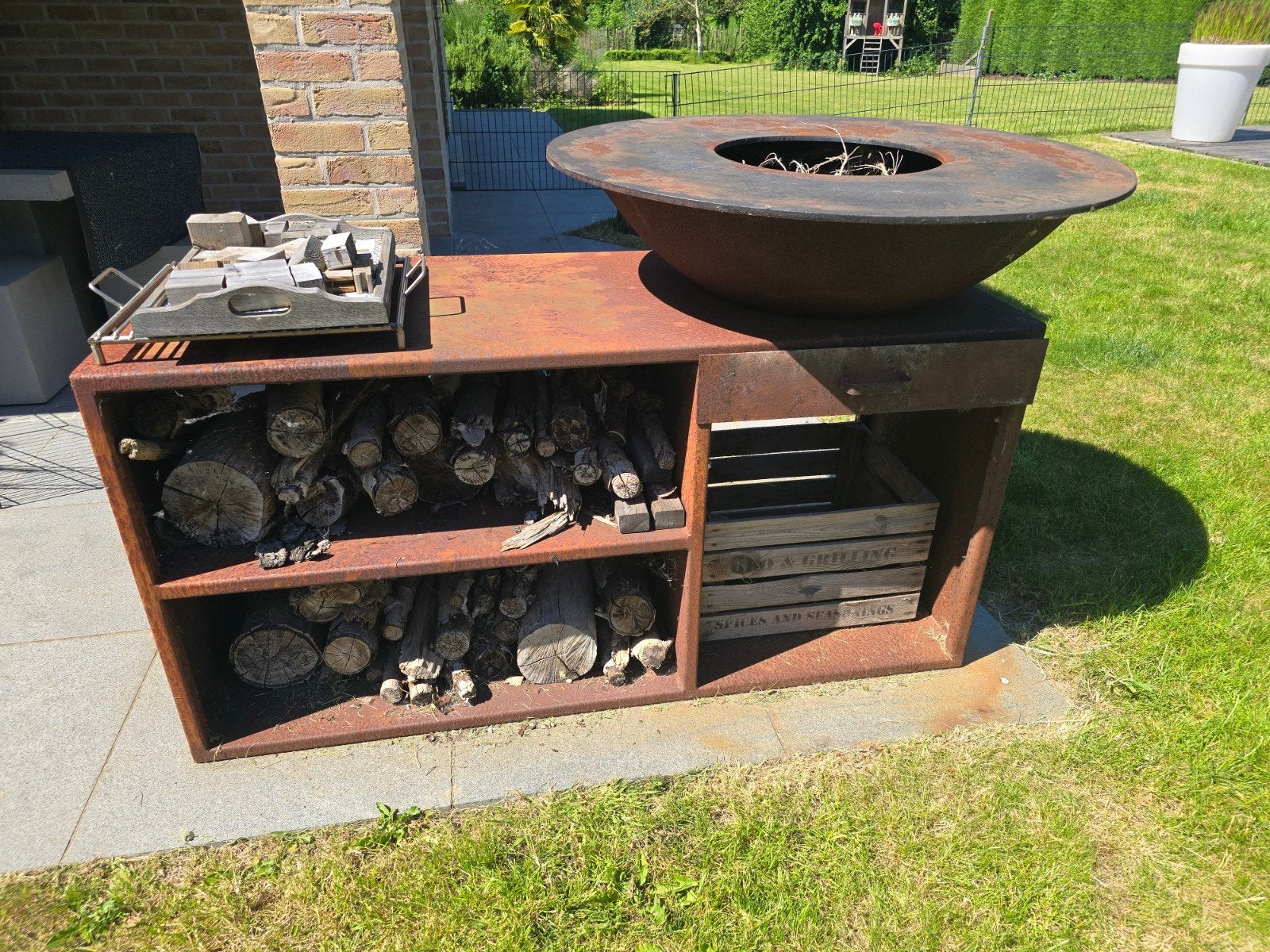 Mooie Barbecue in staal, Ophalen