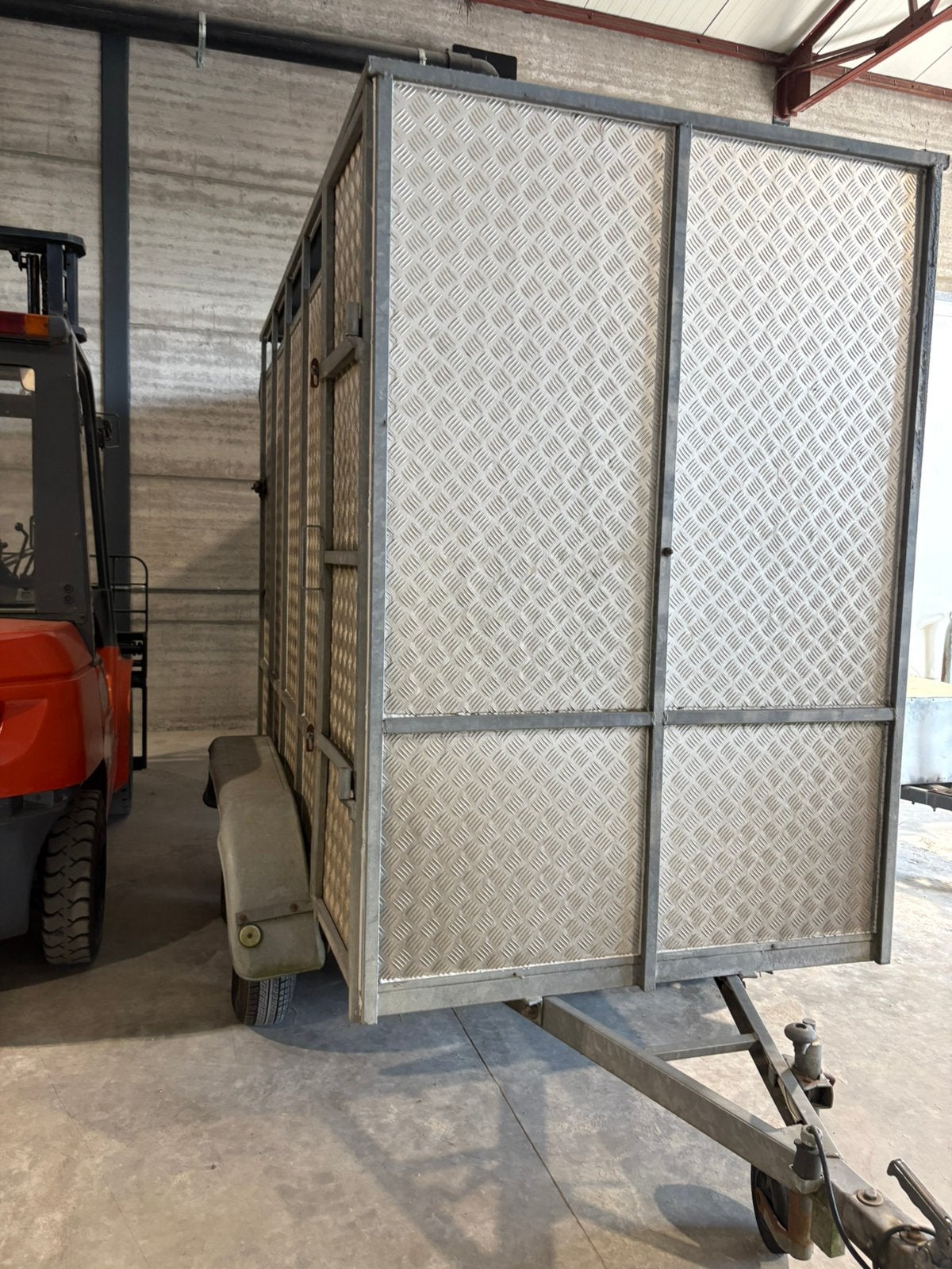 Mini veewagen te huur, Ophalen, Gebruikt