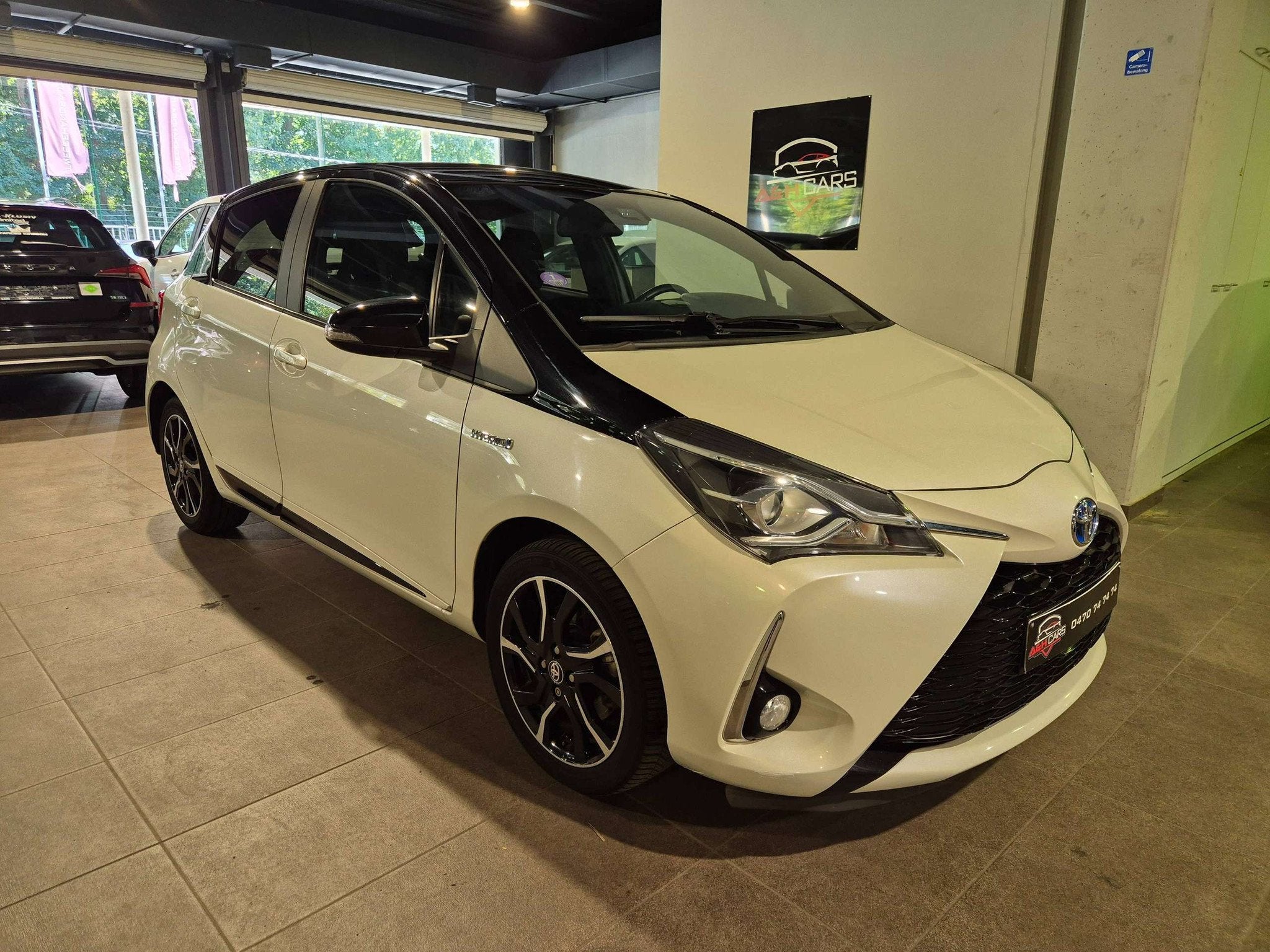 Toyota Yaris Yaris Hybrid 1.5i VVT-i Orange Ltd. Ed. E-CVT, Achat, Euro 6, Entreprise, Noir