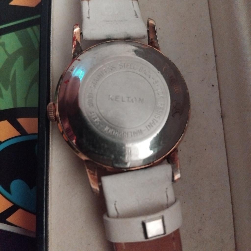 Montre poure oume kelton outomatige pelagi oure aveige pewan, Enlèvement ou Envoi