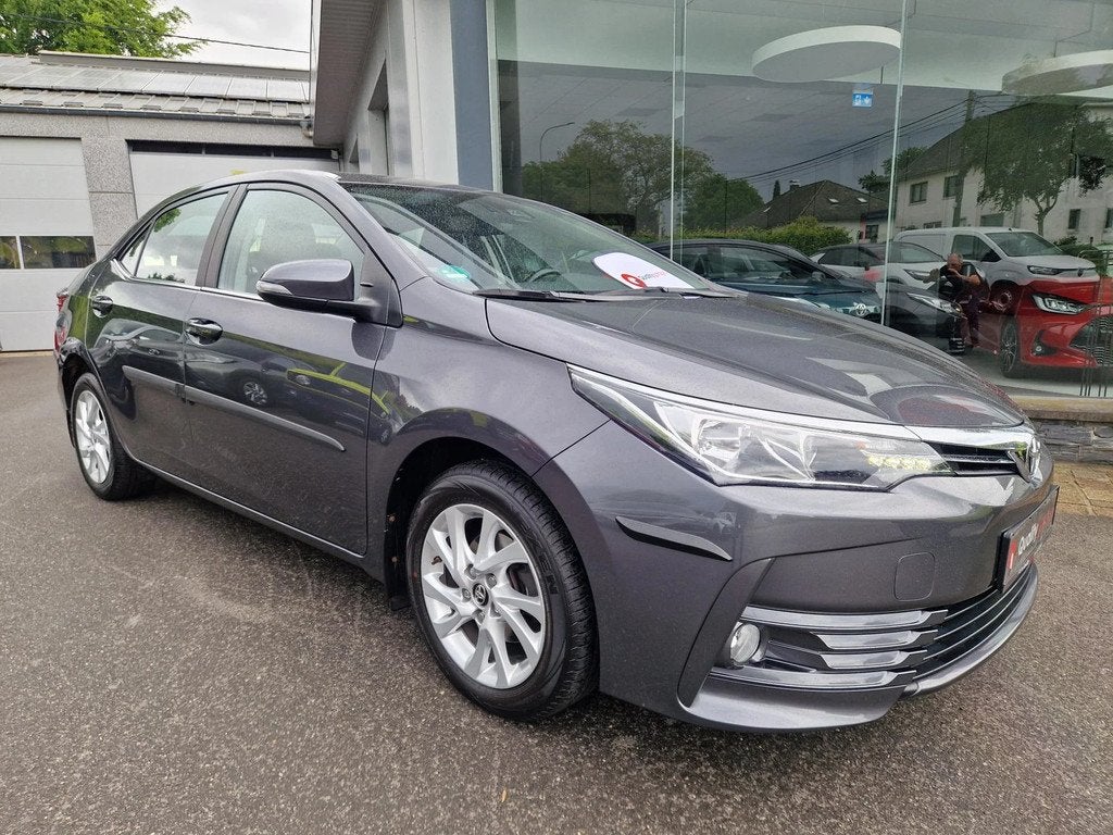 Toyota Corolla dynamique (bj 2017), https://public.car-pass.be/vhr/472b897a-1075-4d27-811c-f628dd2e9722, 4 deurs, Stof, Euro 6