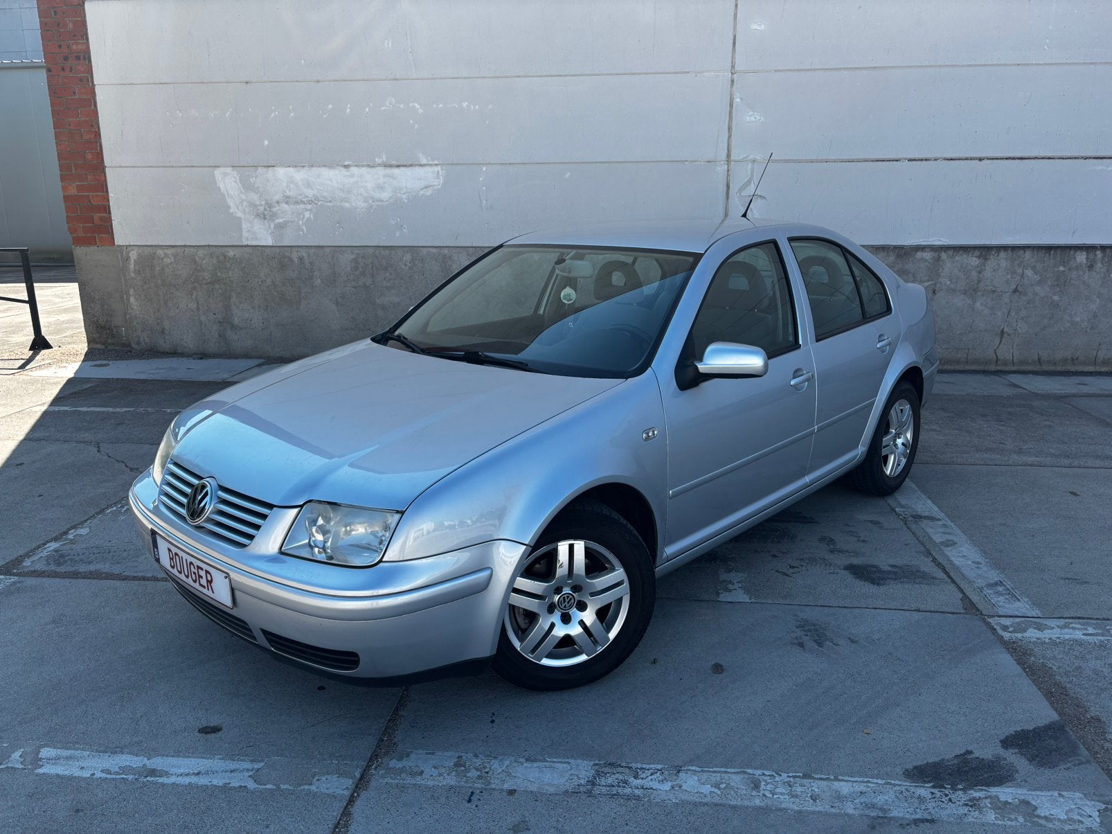 VOLKSWAGEN BORA | 1.4 ESSENCE | EURO 4 | CLIMATISATION, Autos, Argent ou Gris, Achat, Bora, Boîte manuelle