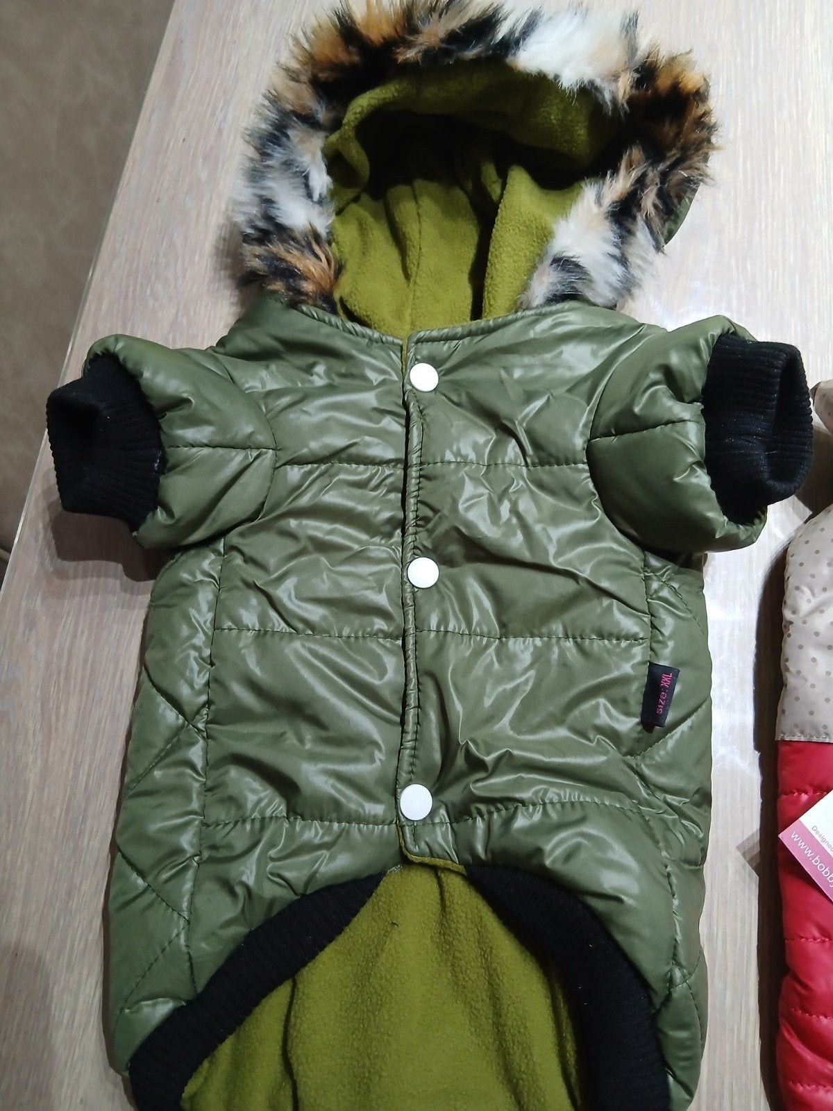 Manteau pour petit chien.les 3 manteaux sont neuf,jamais por, Enlèvement