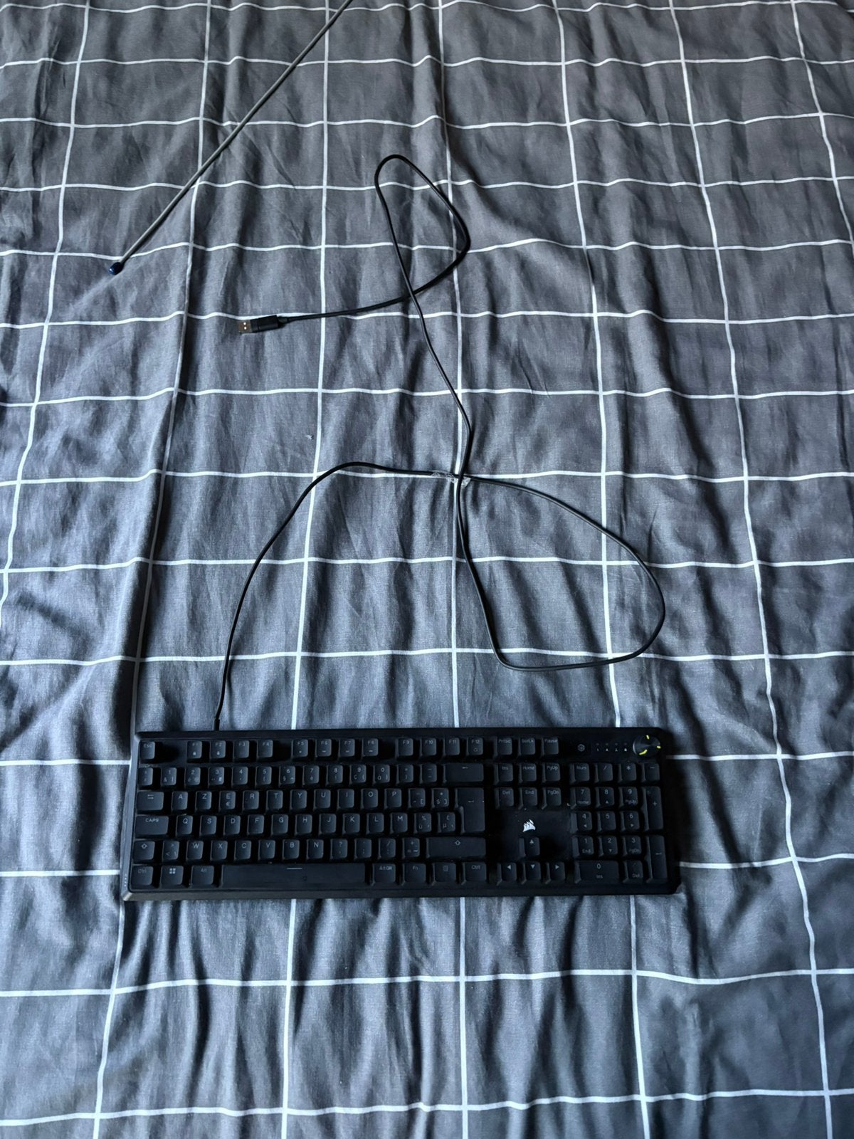 Corsair K70 Full RGB Mechanisch Gaming Toetsenbord, Computers en Software, Toetsenborden, Ophalen, Zo goed als nieuw