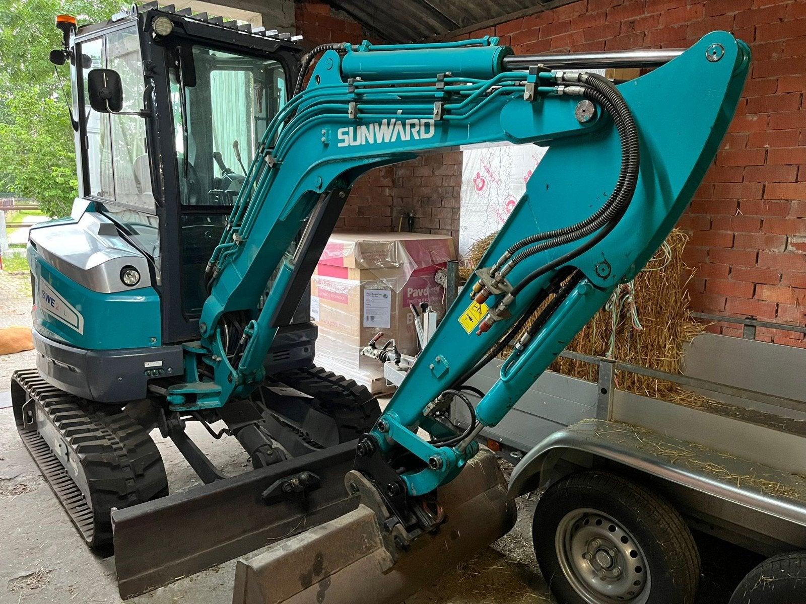 minigraver SWE 25UF sunward 2700kg netjes! bj2018, Enlèvement, Excavatrice