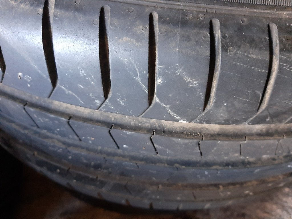 4 pneus ete hankook 215 65 17, Autos : Pièces & Accessoires, 215 mm, Véhicule de tourisme, Pneus été, Enlèvement