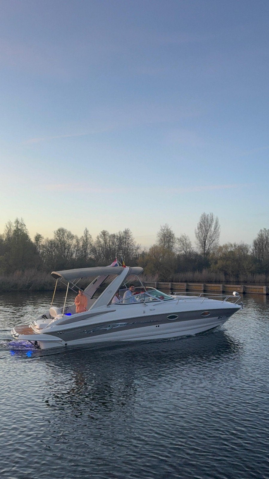 Crownline 275 CCR, Ophalen, Elektrisch, Koelkast