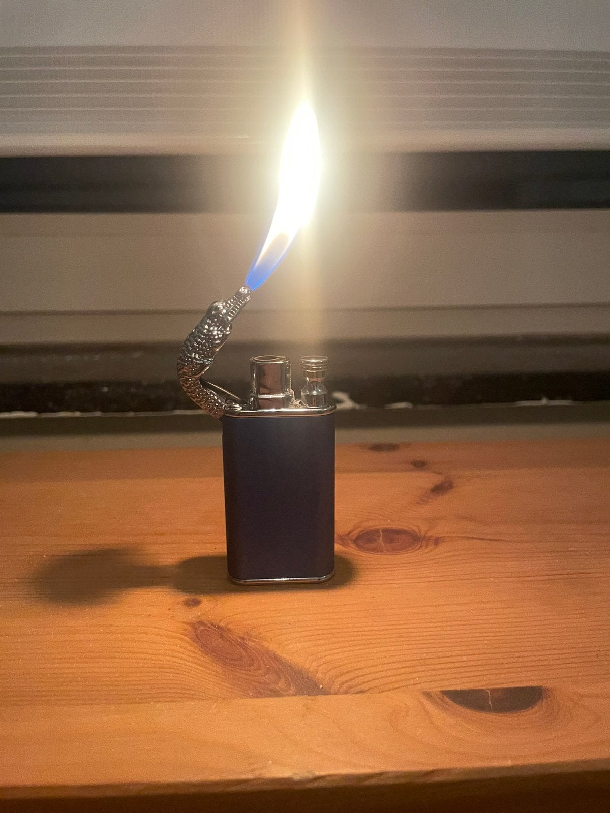 Luxe krokodil aansteker - Navulbaar, Ophalen, Aansteker