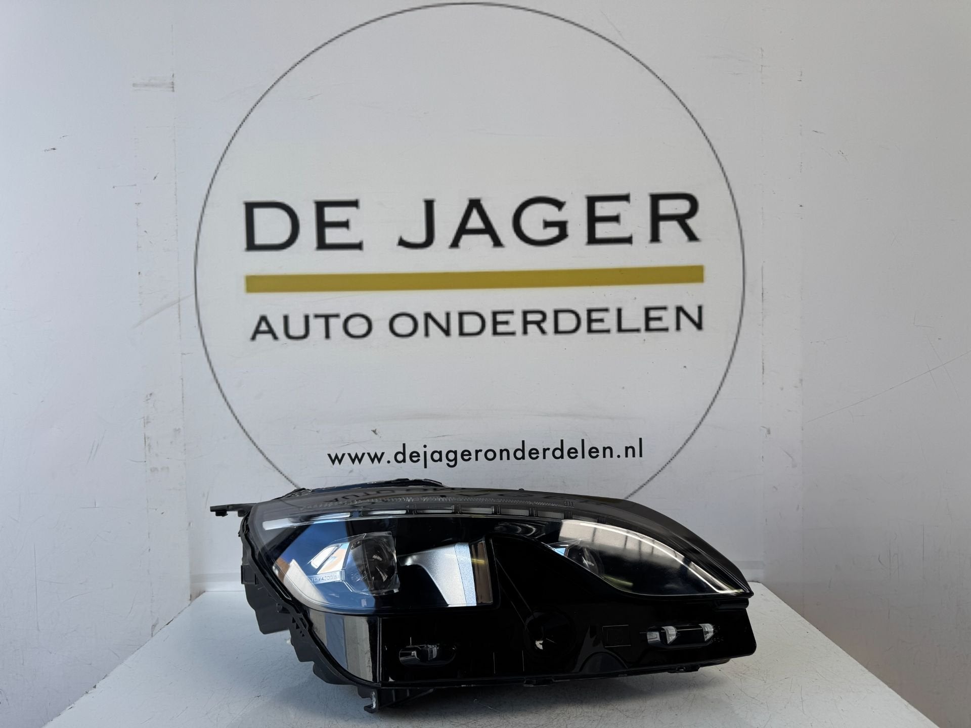 PEUGEOT 3008 2 5008 GT PHARE FULL LED DROIT 89911449, Taurusavenue 1
2132 LS  Hoofddorp, NL, Contact.group@renault.com, Stellantis N.V.