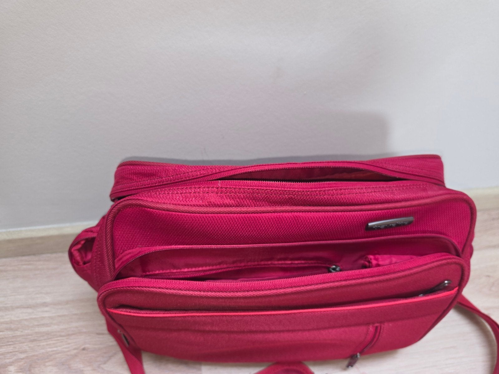 tas traveline, Handtassen en Accessoires, Verzenden, Rood