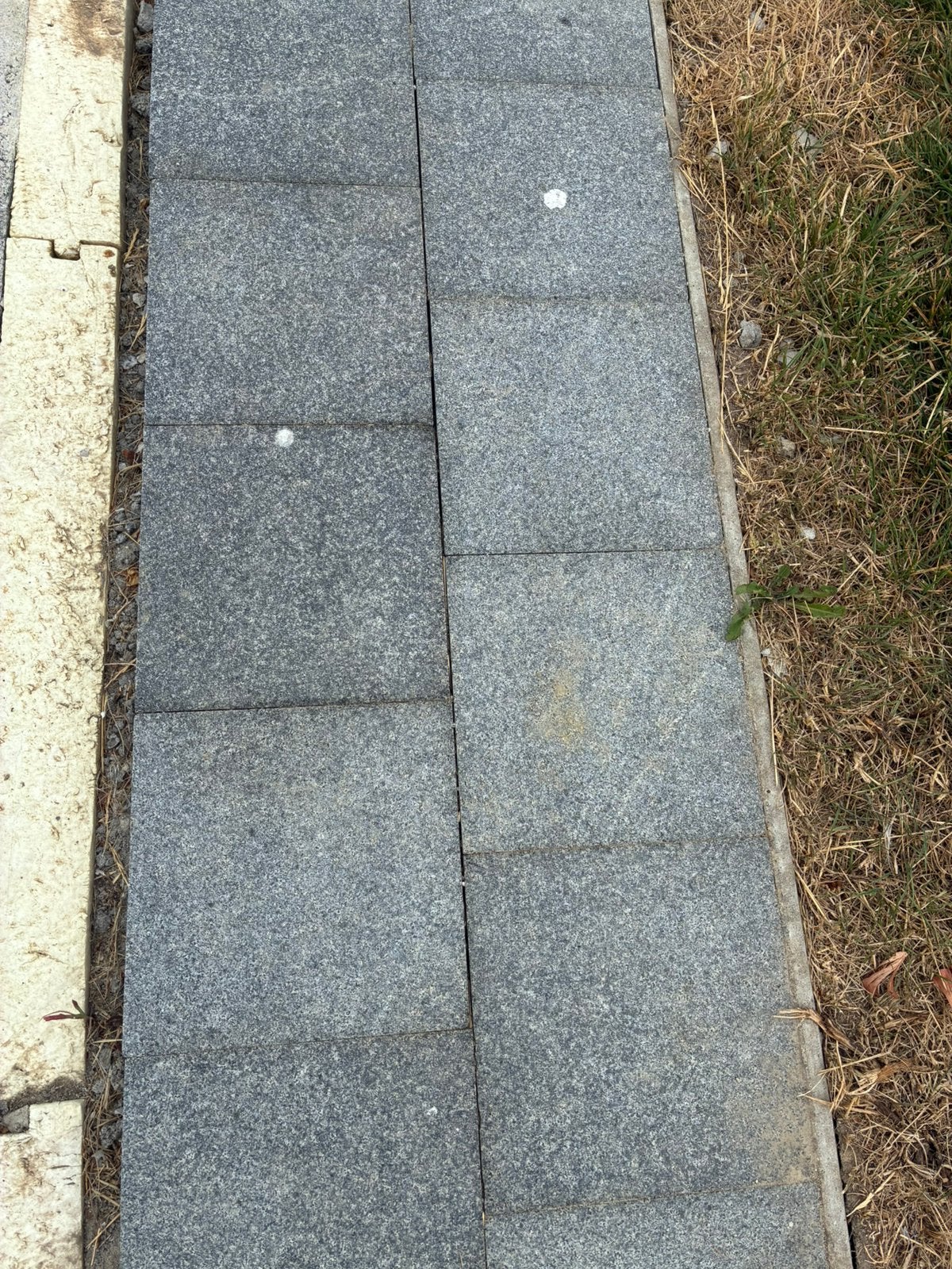 Granieten blokjes 20/20 , dikte 7 cm . 40m2, Tuin en Terras, Tegels en Klinkers, Ophalen, Zo goed als nieuw