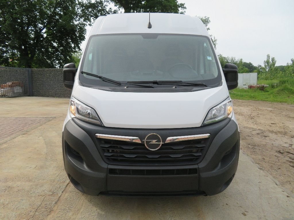 Opel Movano 2.2Turbo D - L2H2 - 25.584km - 2023 - €6d, Auto's, Bestelwagens en Lichte vracht, 4 cilinders, 2500 kg, Wit, Bedrijf