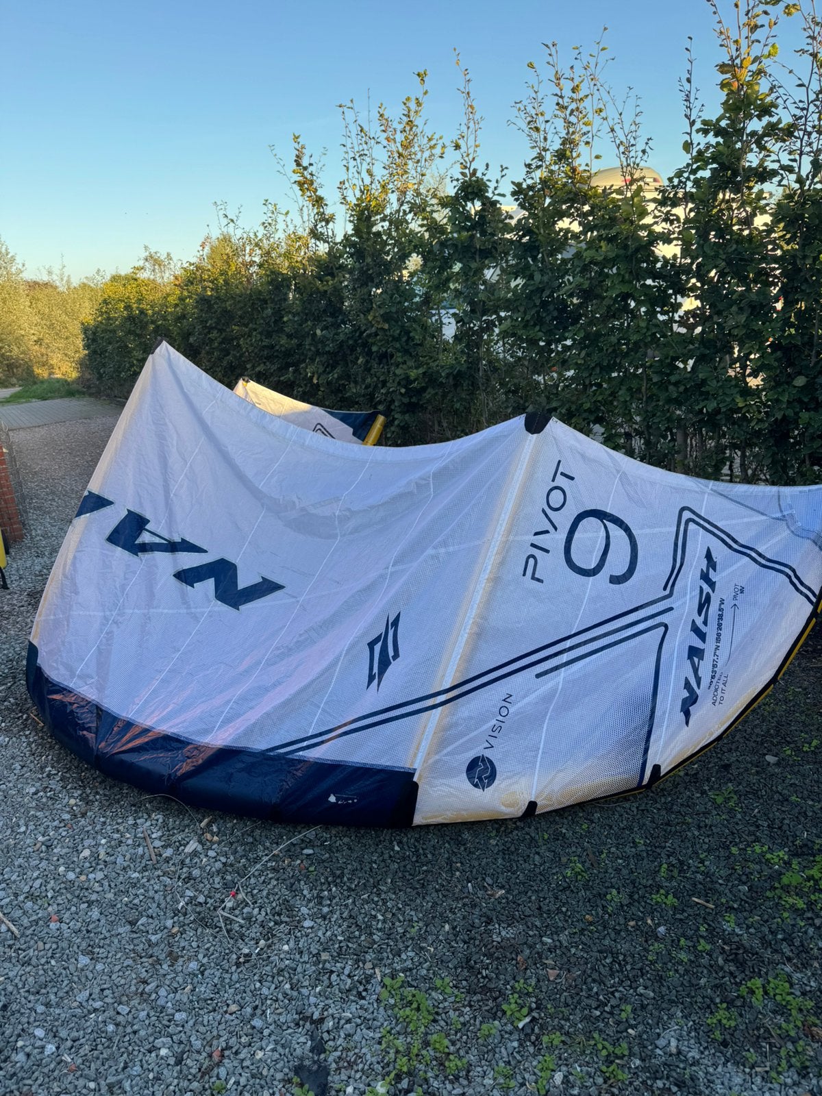 Naish pivot 9m Nvision +bar, Enlèvement ou Envoi, Comme neuf, Bar