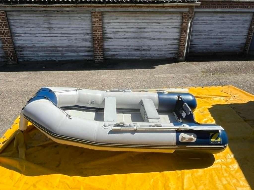 TOP DEAL : 2 ZODIAC CADET + MERCURY 2,5PK + accessoires., Ophalen, Airdeck, Benzine, Minder dan 70 pk