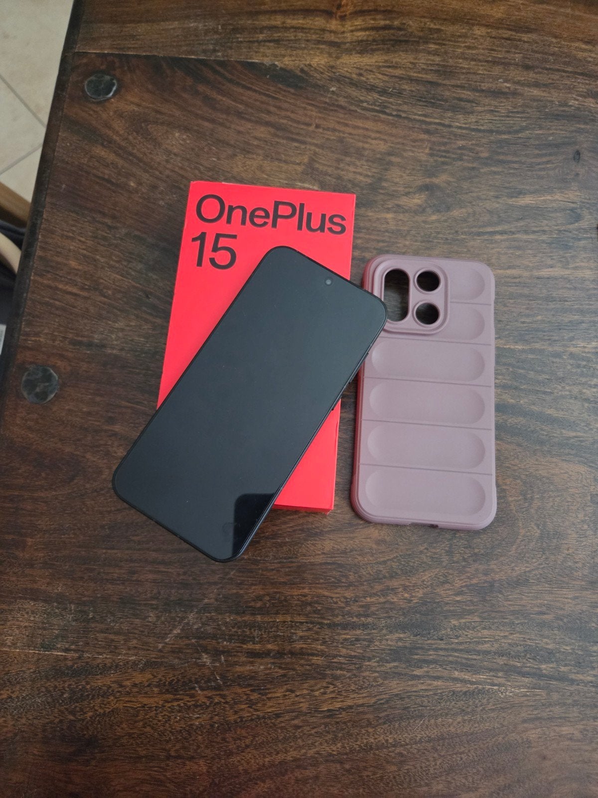 Oneplus 15, Telecommunicatie, Ophalen