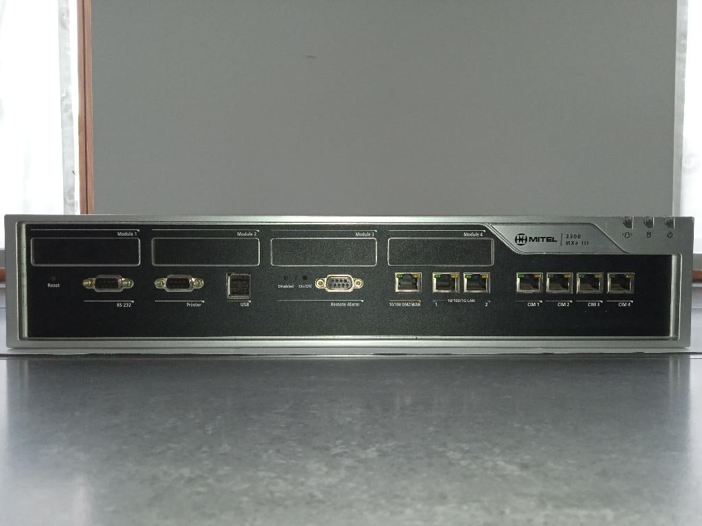 Mitel 3300 MXE III, Enlèvement ou Envoi, Utilisé