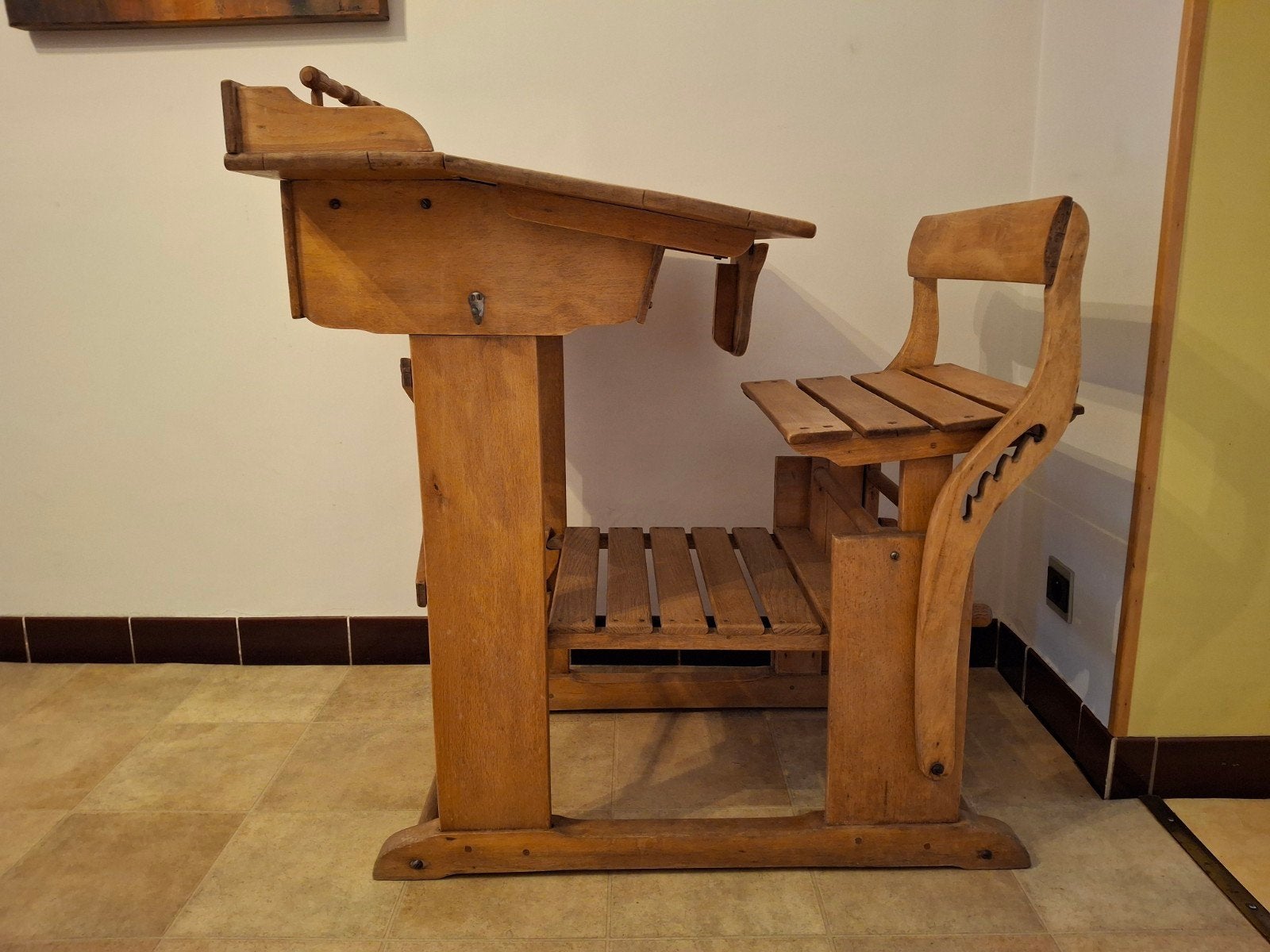 Bureau évolutif en bois massif.67cm larg.85 cm à 1m long., Vintage, Enlèvement, Bois, Bureau d'écolier
