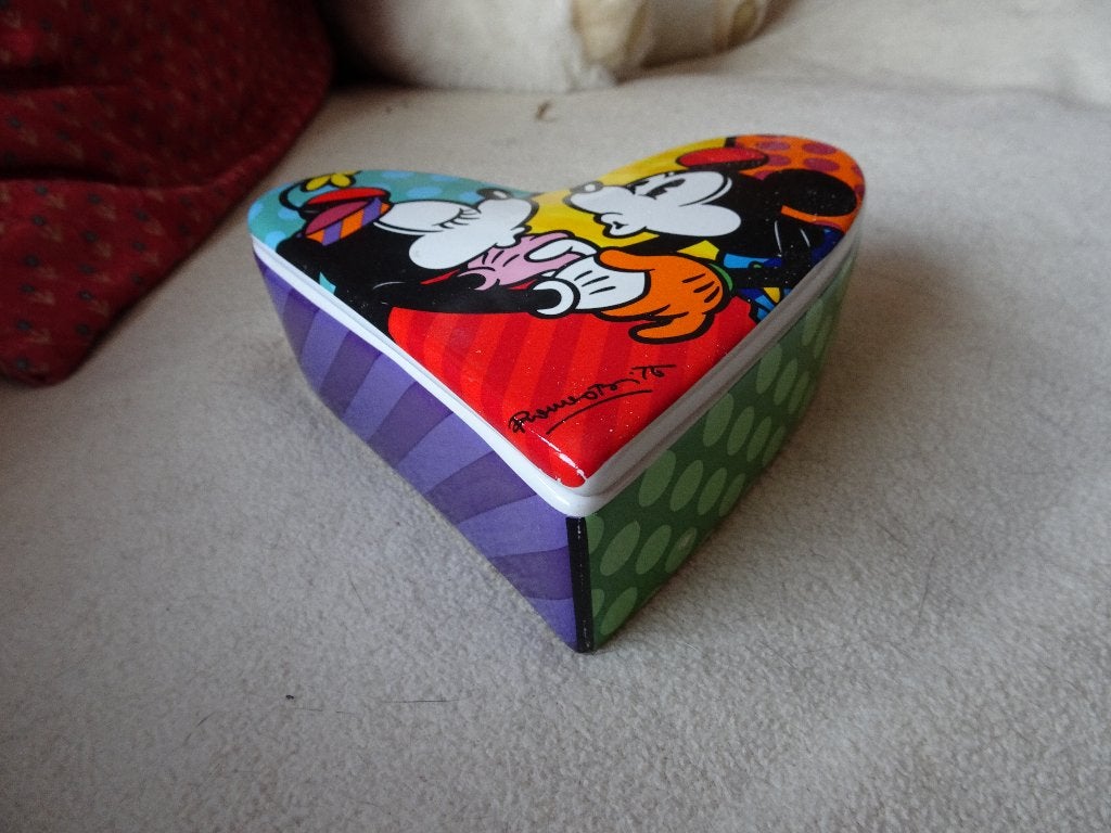 Coffret cœur Britto - Minnie et Mickey, Collections, Enlèvement ou Envoi, Mickey Mouse, Comme neuf, Statue ou Figurine
