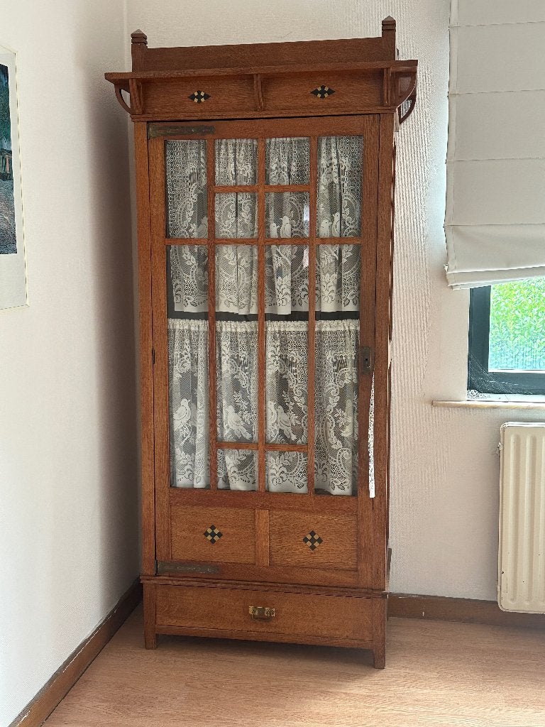 Kast, Ophalen
