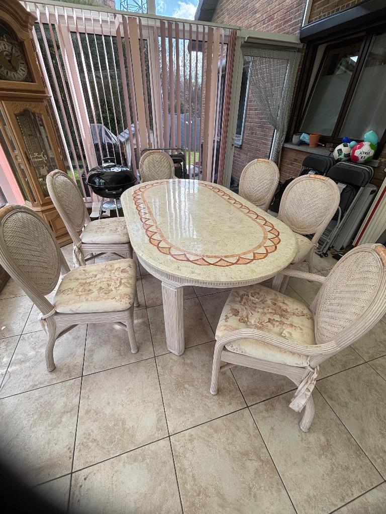 Table de salle à manger, Maison & Meubles, Enlèvement, Comme neuf