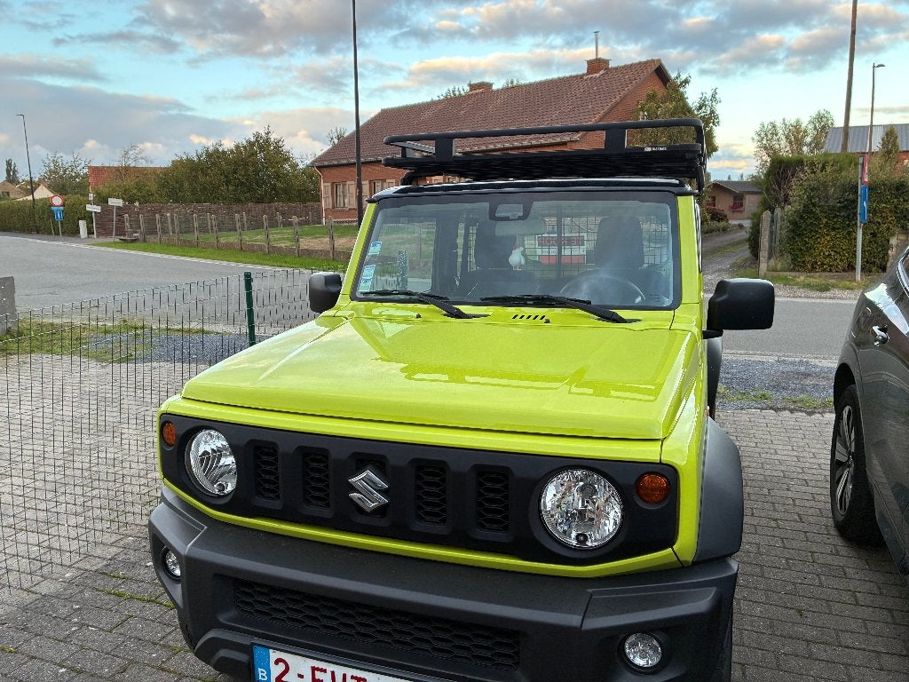 Suzuki Jimny - nieuwste versie, Auto's, Stof, 4 cilinders, 4x4, Geel